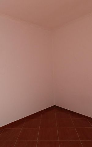 Casa para alugar com 70m², 2 quartos e 2 vagasQuarto 1