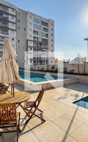 Apartamento à venda com 65m², 2 quartos e 1 vaga Apartamento à venda com 65m², 2 quartos e 1 vagaPiscina