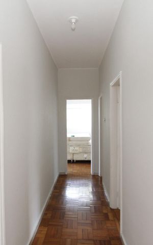 Apartamento à venda com 318m², 4 quartos e 2 vagasCorredor