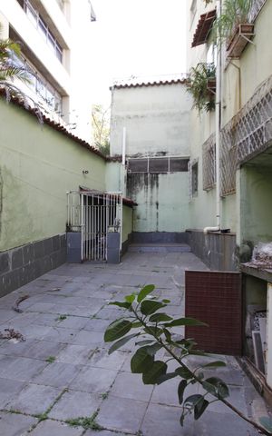 Apartamento à venda com 318m², 4 quartos e 2 vagasÁrea privativa