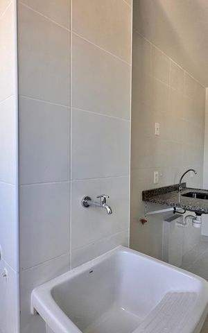 Apartamento à venda com 60m², 3 quartos e 1 vaga Apartamento à venda com 60m², 3 quartos e 1 vagaCozinha e Área de Serviço