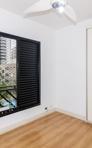 Apartamento à venda com 205m², 3 quartos e 3 vagas Apartamento à venda com 205m², 3 quartos e 3 vagasQuarto Suíte 3