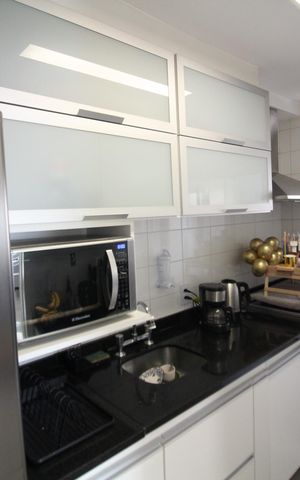 Apartamento à venda com 95m², 2 quartos e 2 vagasCozinha e Área de Serviço