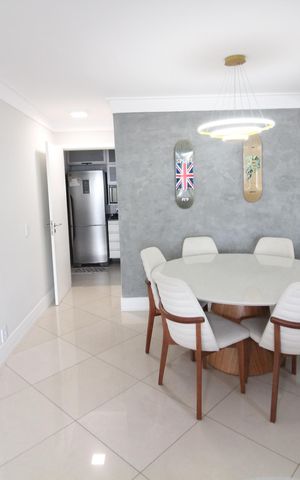 Apartamento à venda com 95m², 2 quartos e 2 vagasSala