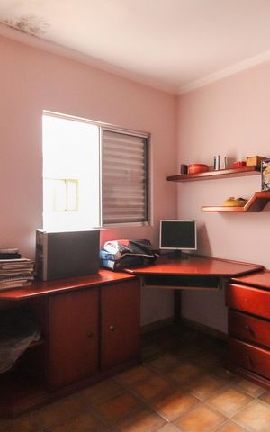 Casa à venda com 200m², 3 quartos e 2 vagasQuarto 1