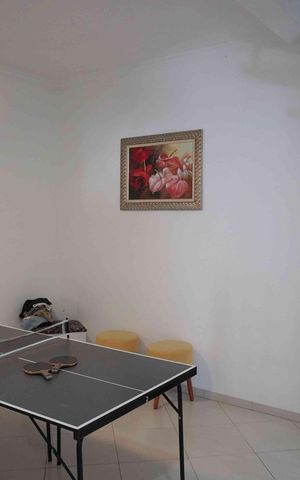 Casa de condomínio à venda com 404m², 3 quartos e 6 vagasHall