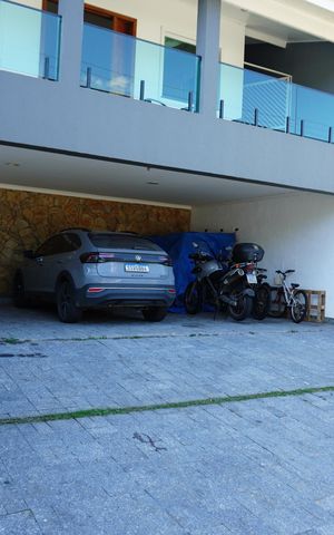 Casa de condomínio à venda com 404m², 3 quartos e 6 vagasGaragem