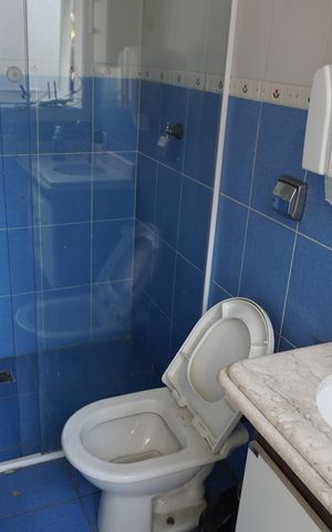 Casa de condomínio à venda com 404m², 3 quartos e 6 vagasBanheiro Área Externa