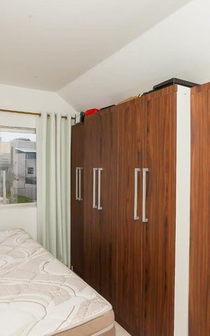 Casa de condomínio à venda com 120m², 4 quartos e 2 vagas Casa de condomínio à venda com 120m², 4 quartos e 2 vagasQuarto
