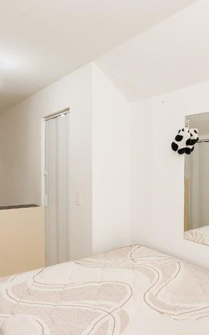 Casa de condomínio à venda com 120m², 4 quartos e 2 vagas Casa de condomínio à venda com 120m², 4 quartos e 2 vagasQuarto