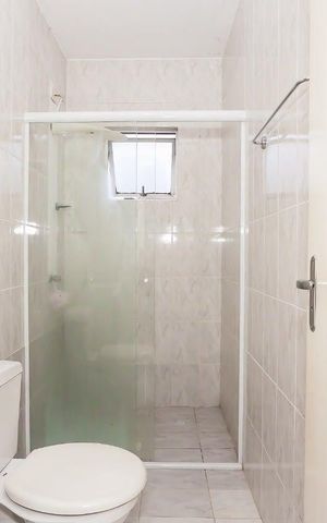 Casa de condomínio à venda com 120m², 4 quartos e 2 vagas Casa de condomínio à venda com 120m², 4 quartos e 2 vagasBanheiro