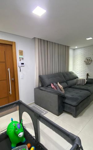Casa à venda com 213m², 2 quartos e 2 vagas Casa à venda com 213m², 2 quartos e 2 vagasSala