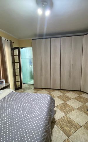 Casa à venda com 213m², 2 quartos e 2 vagas Casa à venda com 213m², 2 quartos e 2 vagasQuarto