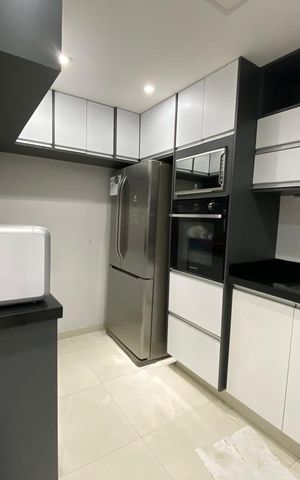 Casa à venda com 213m², 2 quartos e 2 vagas Casa à venda com 213m², 2 quartos e 2 vagasCozinha