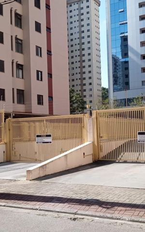 Apartamento para alugar com 99m², 3 quartos e 2 vagas Apartamento para alugar com 99m², 3 quartos e 2 vagasFachada