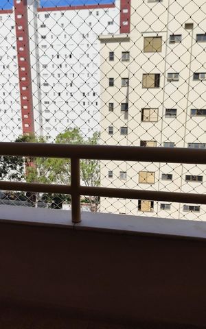 Apartamento para alugar com 99m², 3 quartos e 2 vagas Apartamento para alugar com 99m², 3 quartos e 2 vagasVaranda