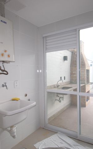 Apartamento para alugar com 151m², 3 quartos e 1 vagaÁrea de serviço