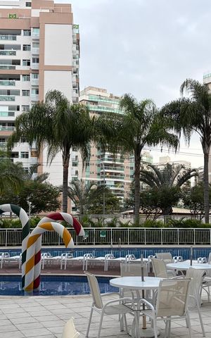 Apartamento para alugar com 151m², 3 quartos e 1 vaga Apartamento para alugar com 151m², 3 quartos e 1 vagaÁrea comum - Piscina