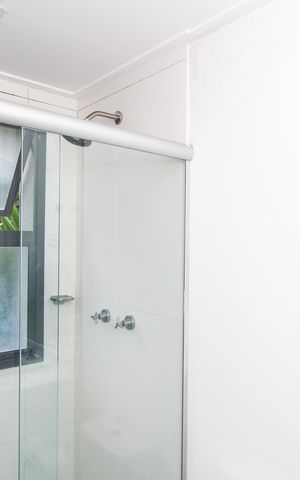 Apartamento à venda com 54m², 2 quartos e 1 vaga Apartamento à venda com 54m², 2 quartos e 1 vagaBanheiro da Suíte