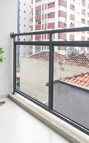 Apartamento à venda com 54m², 2 quartos e 1 vaga Apartamento à venda com 54m², 2 quartos e 1 vagaVaranda