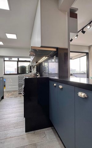 Apartamento à venda com 92m², 3 quartos e 2 vagas Apartamento à venda com 92m², 3 quartos e 2 vagasCozinha e Área de Serviço