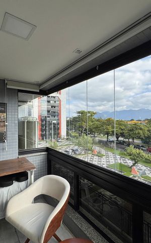 Apartamento à venda com 92m², 3 quartos e 2 vagas Apartamento à venda com 92m², 3 quartos e 2 vagasVaranda