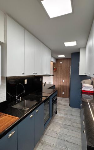 Apartamento à venda com 92m², 3 quartos e 2 vagas Apartamento à venda com 92m², 3 quartos e 2 vagasCozinha e Área de Serviço