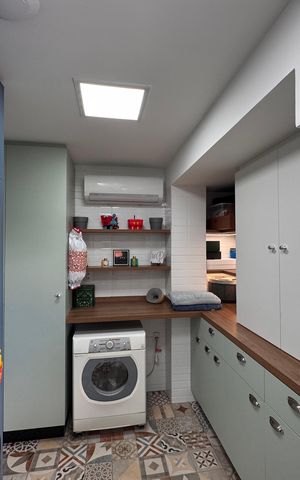 Apartamento à venda com 92m², 3 quartos e 2 vagas Apartamento à venda com 92m², 3 quartos e 2 vagasCozinha e Área de Serviço