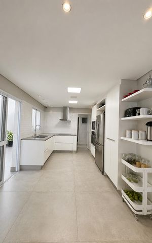 Casa de condomínio para alugar com 250m², 4 quartos e 3 vagas Casa de condomínio para alugar com 250m², 4 quartos e 3 vagasCozinha