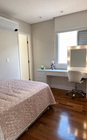 Casa de condomínio para alugar com 250m², 4 quartos e 3 vagas Casa de condomínio para alugar com 250m², 4 quartos e 3 vagasSuite 2