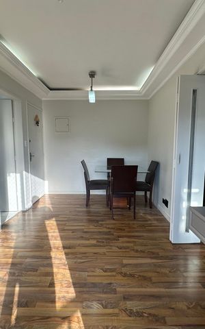 Apartamento para alugar com 60m², 2 quartos e 1 vaga Apartamento para alugar com 60m², 2 quartos e 1 vagaSala