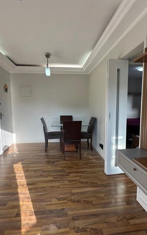 Apartamento para alugar com 60m², 2 quartos e 1 vaga Apartamento para alugar com 60m², 2 quartos e 1 vagaSala