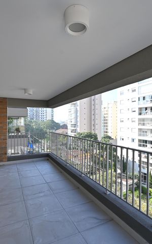 Apartamento à venda com 107m², 3 quartos e 2 vagasVaranda