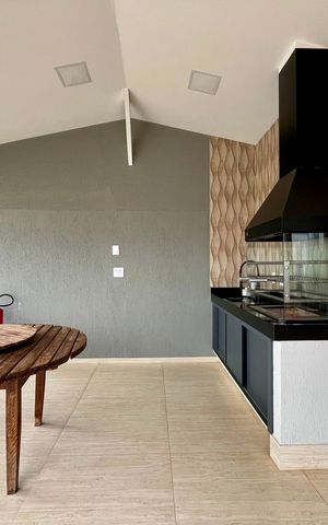 Casa para alugar com 251m², 4 quartos e 4 vagas Casa para alugar com 251m², 4 quartos e 4 vagasÁrea comum - Churrasqueira