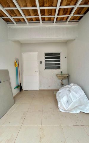 Casa para alugar com 251m², 4 quartos e 4 vagas Casa para alugar com 251m², 4 quartos e 4 vagasÁrea de Serviço
