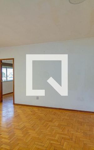 Casa para alugar com 300m², 4 quartos e 2 vagas
