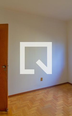 Casa para alugar com 300m², 4 quartos e 2 vagas