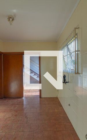 Casa para alugar com 300m², 4 quartos e 2 vagas