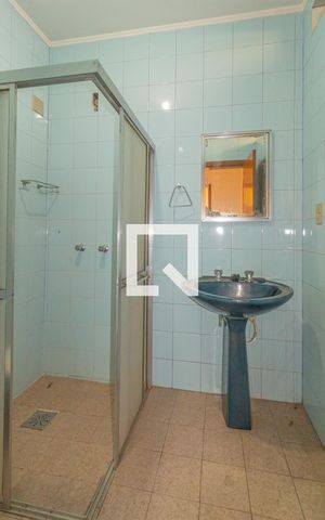 Casa para alugar com 300m², 4 quartos e 2 vagas