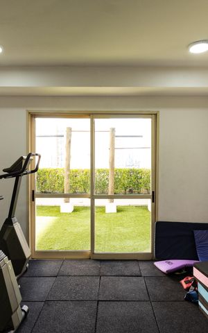 Apartamento à venda com 81m², 3 quartos e 2 vagas Apartamento à venda com 81m², 3 quartos e 2 vagasAcademia