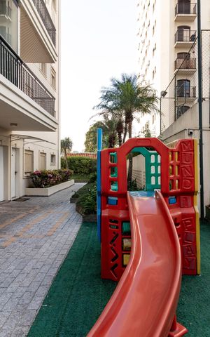 Apartamento à venda com 81m², 3 quartos e 2 vagas Apartamento à venda com 81m², 3 quartos e 2 vagasPlayground