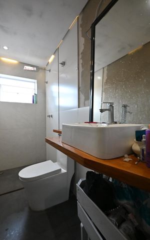 Casa à venda com 183m², 3 quartos e 2 vagasBanheiro da Suíte  3