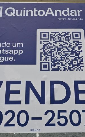 Casa à venda com 183m², 3 quartos e 2 vagasFachada