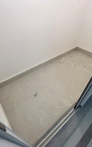 Apartamento à venda com 182m², 3 quartos e 3 vagas Apartamento à venda com 182m², 3 quartos e 3 vagasDepósito