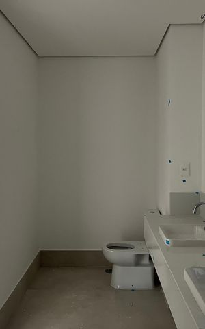 Apartamento à venda com 182m², 3 quartos e 3 vagas Apartamento à venda com 182m², 3 quartos e 3 vagasBanheiro 3