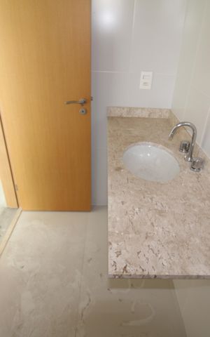 Apartamento à venda com 120m², 3 quartos e 2 vagasQuarto 1 - Banheiro