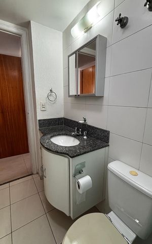Apartamento para alugar com 67m², 2 quartos e 2 vagas Apartamento para alugar com 67m², 2 quartos e 2 vagasBanheiro da Suíte 1
