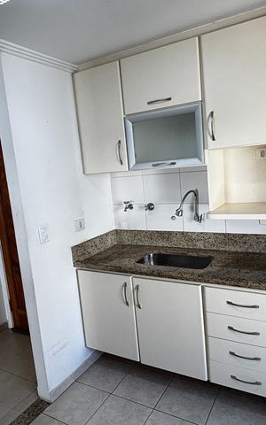 Apartamento para alugar com 67m², 2 quartos e 2 vagas Apartamento para alugar com 67m², 2 quartos e 2 vagasCozinha
