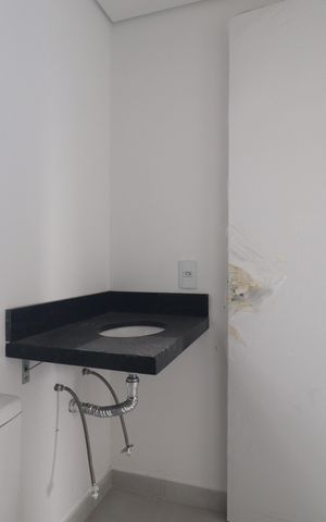 Apartamento à venda com 49m², 2 quartos e 1 vagaBanheiro 2