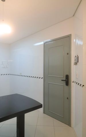 Apartamento para alugar com 300m², 4 quartos e 2 vagas Apartamento para alugar com 300m², 4 quartos e 2 vagasCozinha